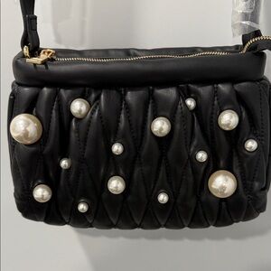 Betsey Johnson It’s A Party Quilted Crossbody Bag with Large Pearl Details NWOT